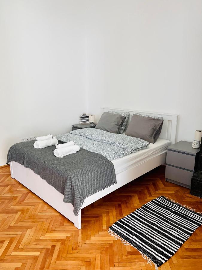 Apartment Friends Central 拉迪亚 外观 照片