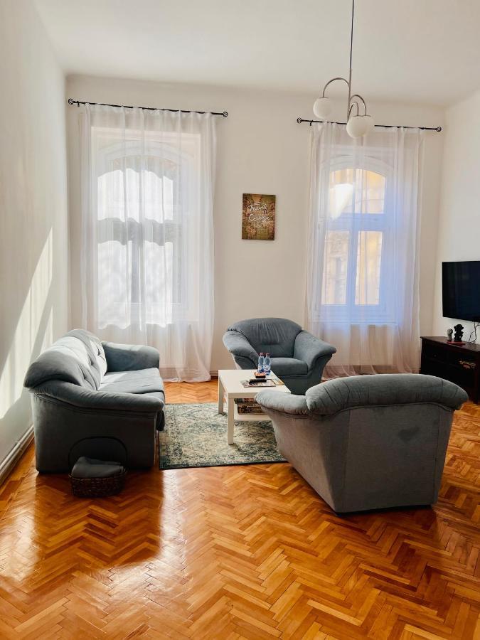 Apartment Friends Central 拉迪亚 外观 照片